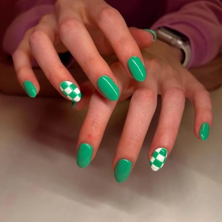 Cute Simple Summer Nails 1