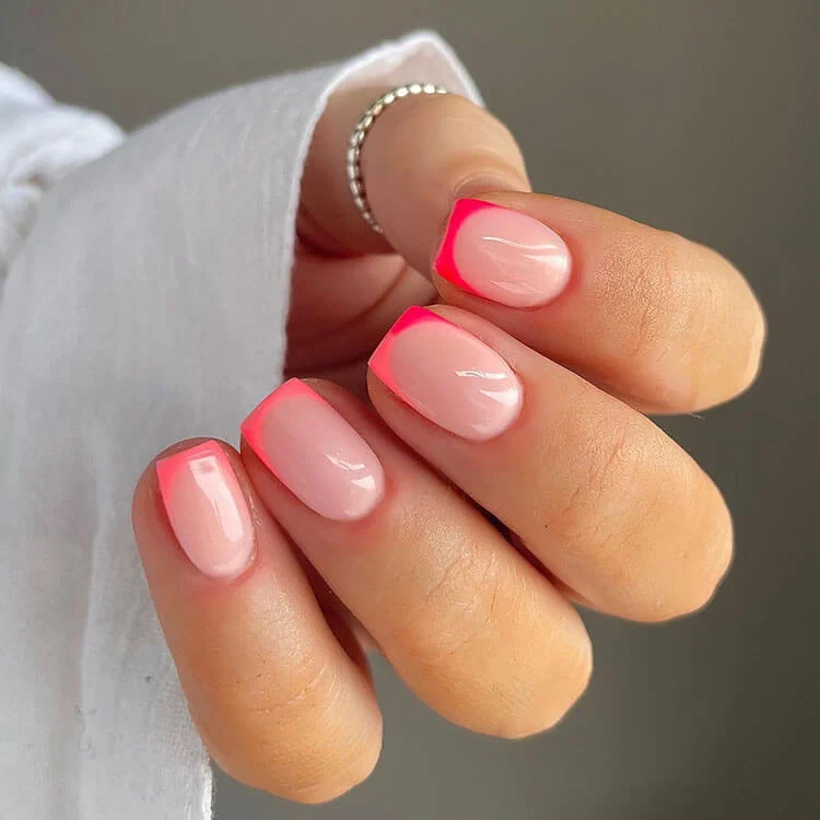 Cute Simple Summer Nails 14