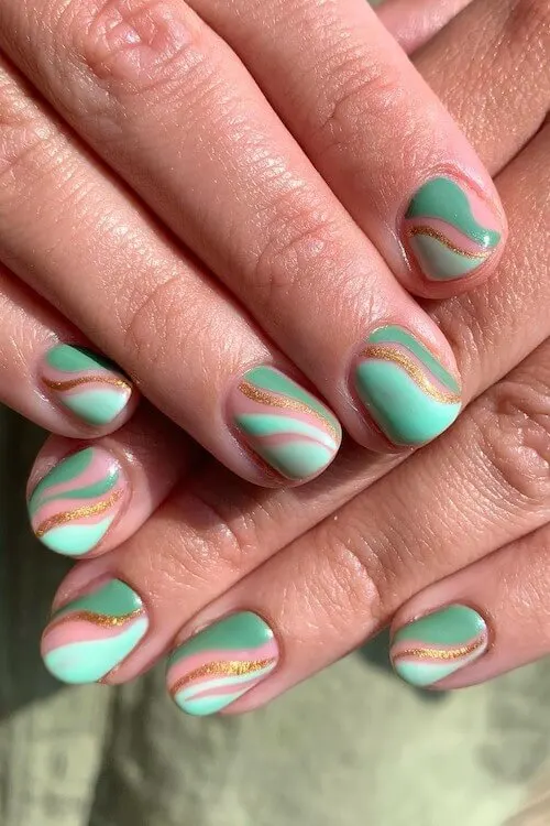 Sparkle Summer Short Nail 1