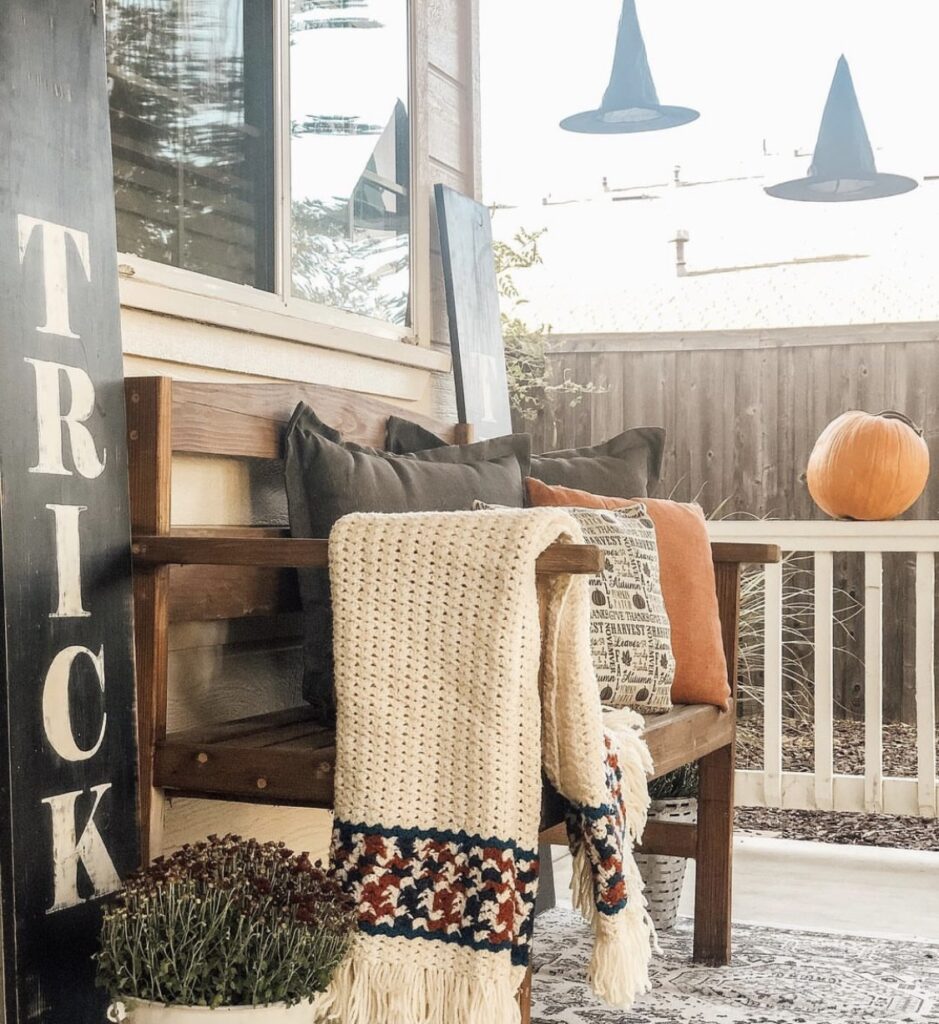 fall front porch blankets