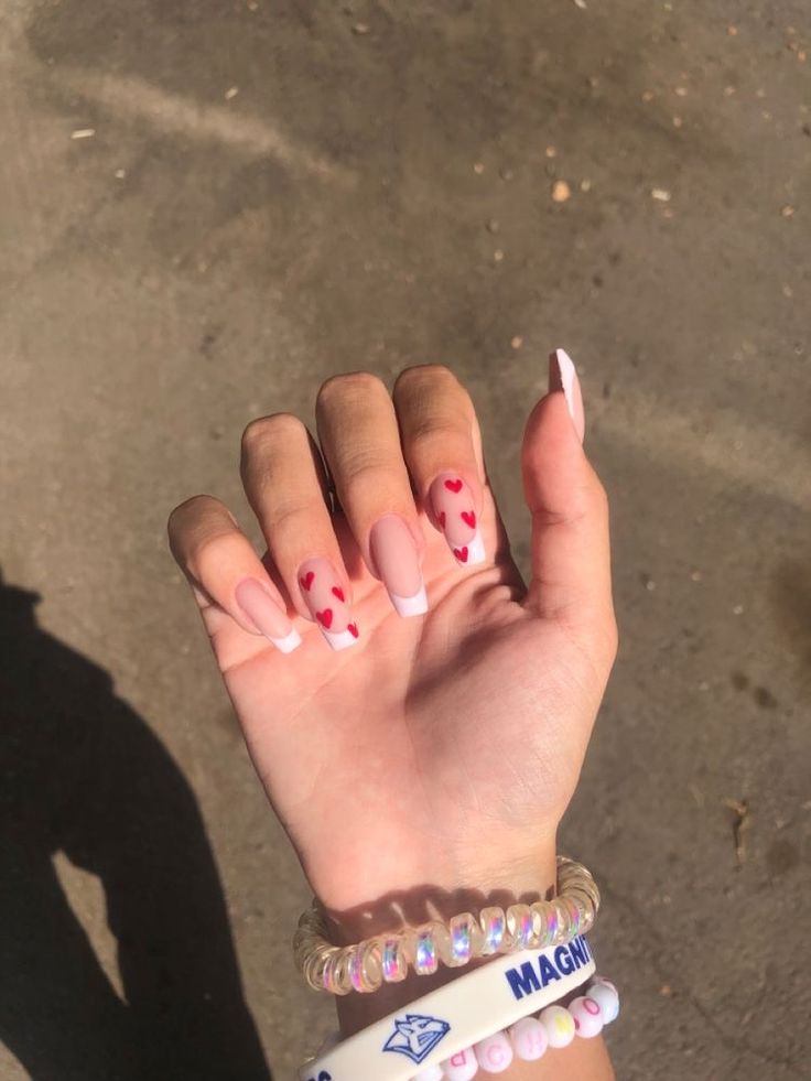 French nails with heart