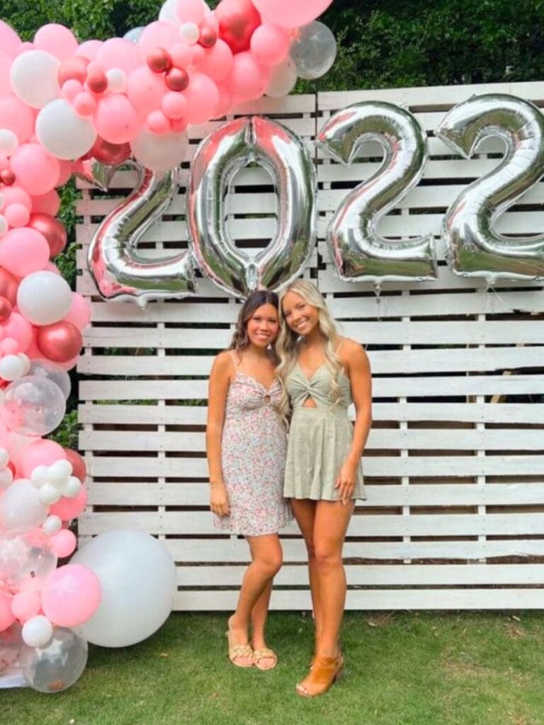 Hang Graduation Year Balloons