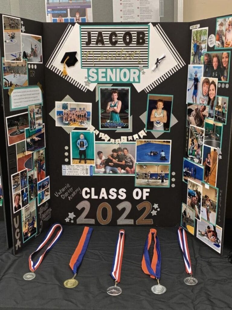 Make a Graduate Showcase Table